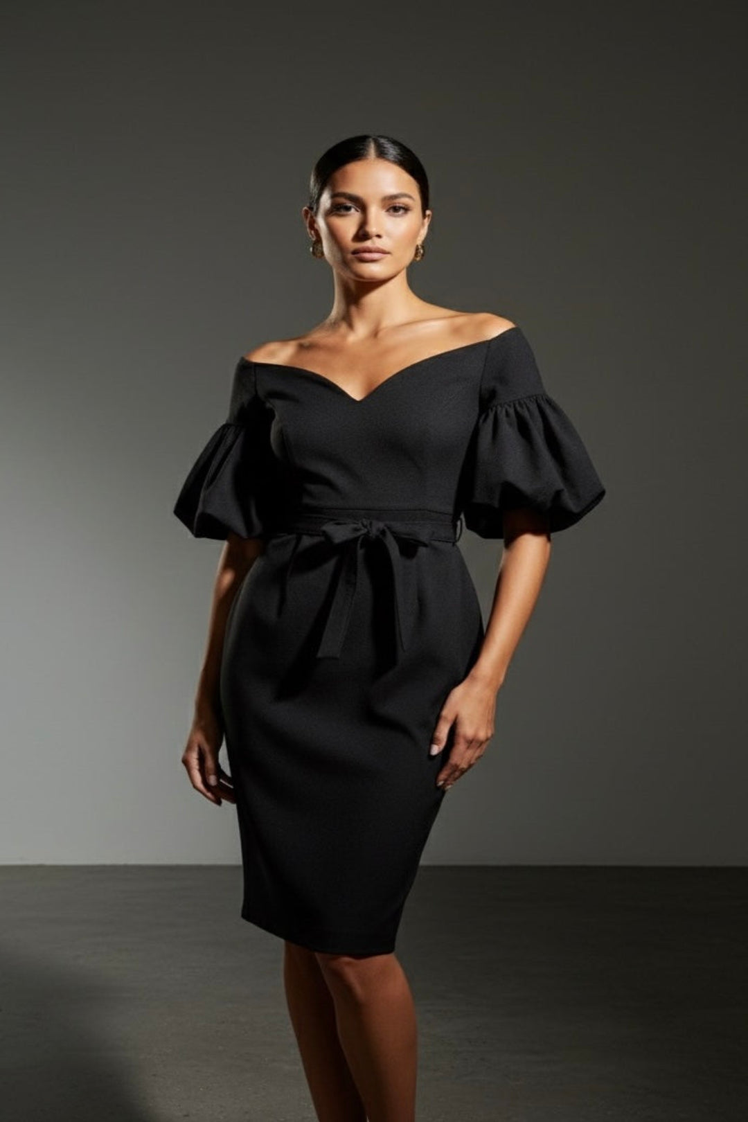BLACK MID DRESS