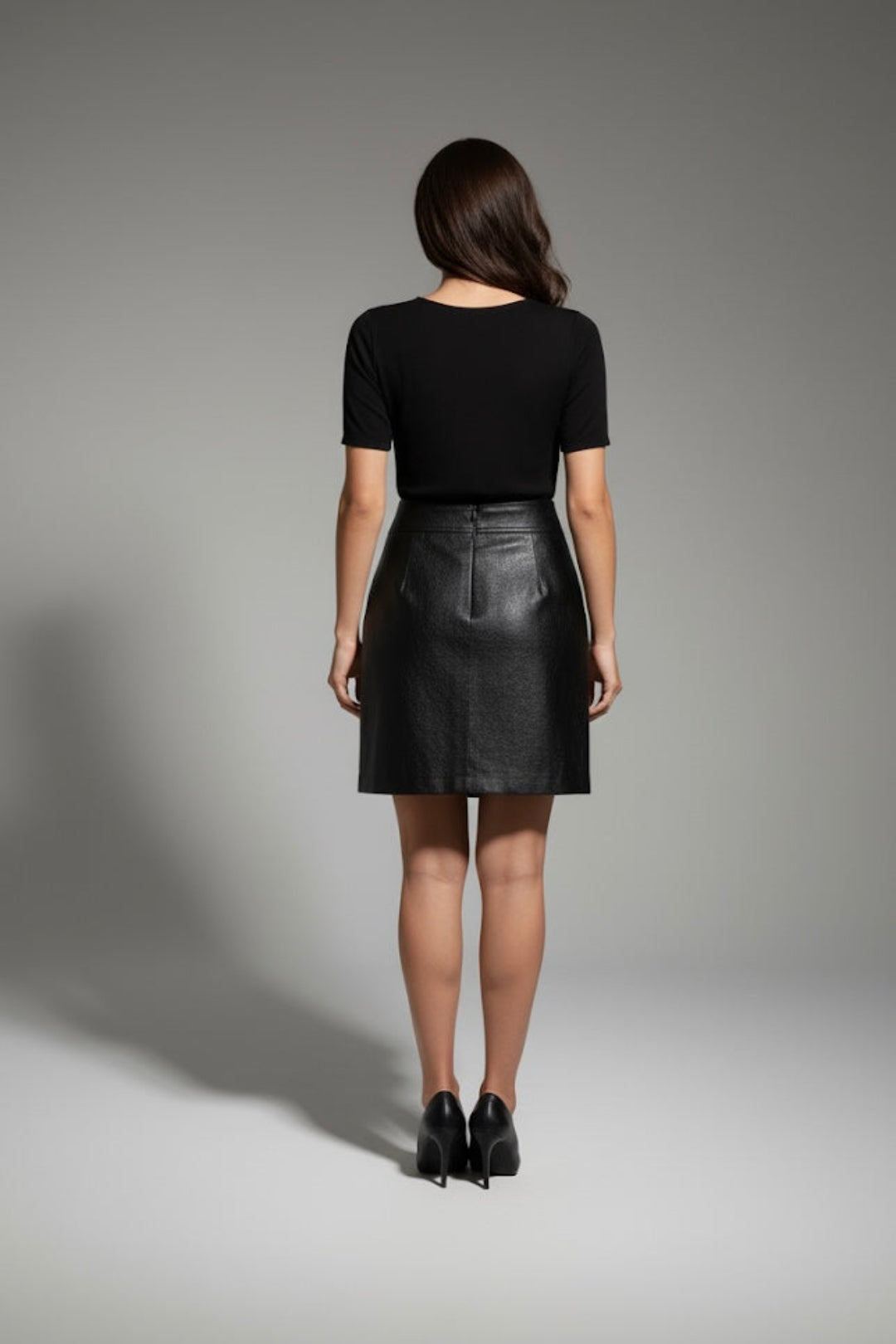BLACK LEATHER SKIRT