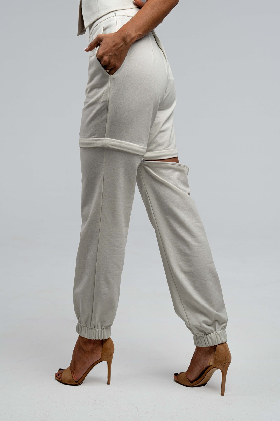 WQ- WHITE 2 IN 1 PANTS TO SHORT